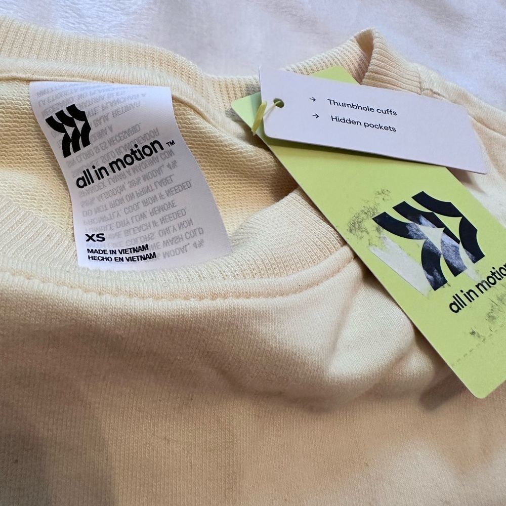 All In Motion sweatshirt size xs - Picture 3 of 4